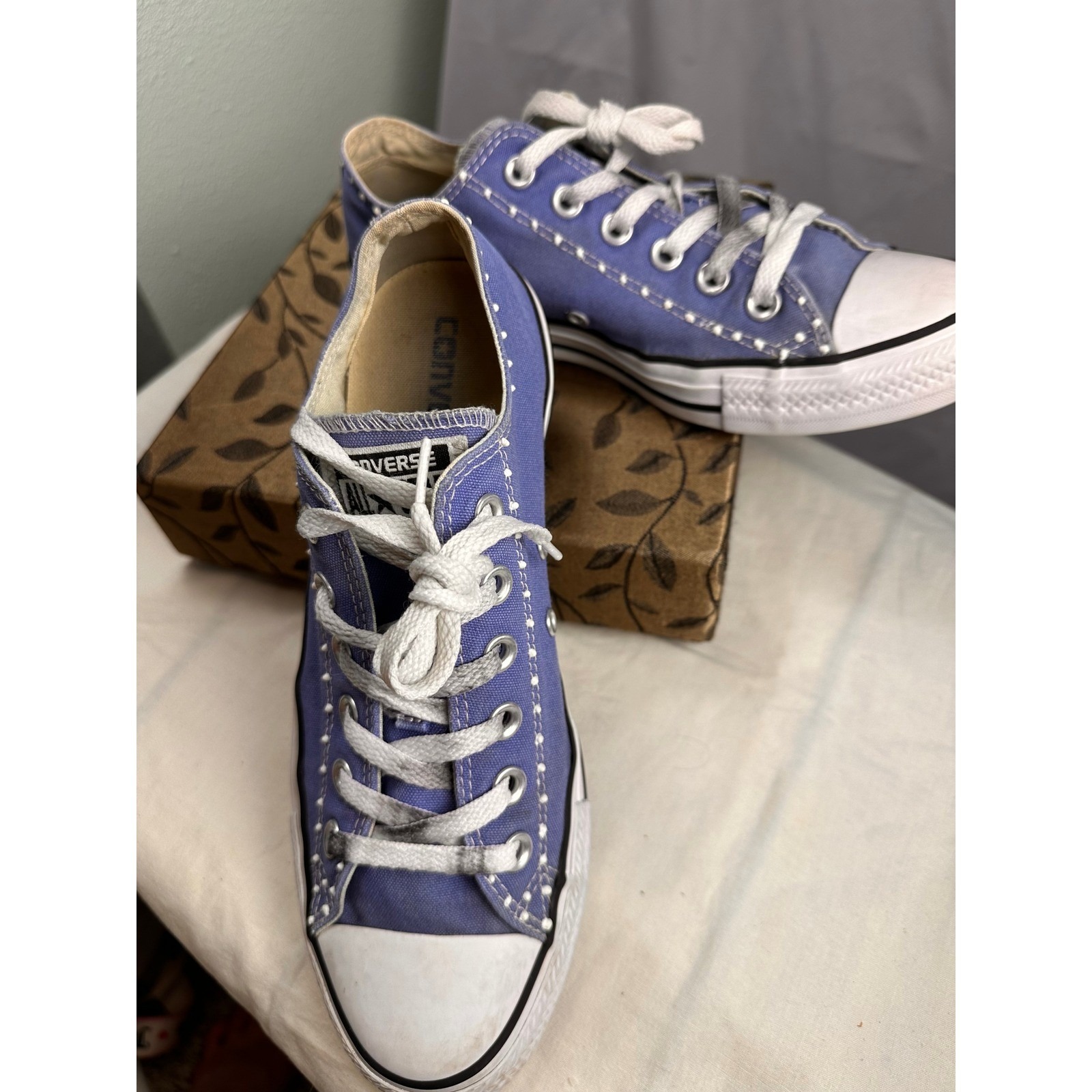 Converse Chuck Taylor All Star Low Top Periwinkle Canvas Sneakers Women's Size 9